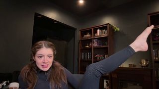 Chrissy Costanza feet photo thumbnail