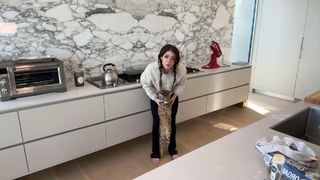 Chrissy Costanza feet photo thumbnail