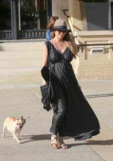 Chrissy Teigen feet photo thumbnail