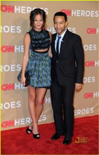 Chrissy Teigen feet photo thumbnail