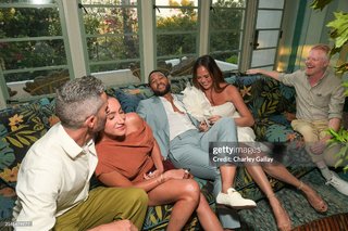 Chrissy Teigen feet photo thumbnail