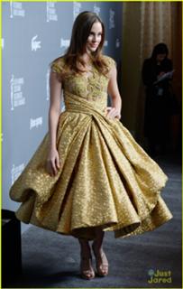 Christa B. Allen feet photo thumbnail