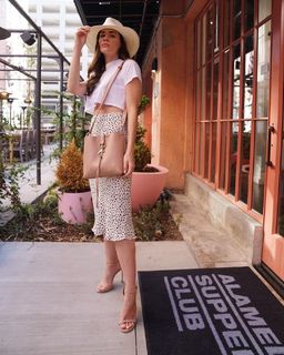 Christa B. Allen feet photo thumbnail