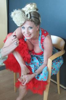 Christa Kummer feet photo 1