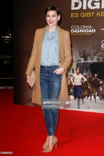 Christiane Paul feet photo 9