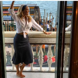 Christie Brinkley feet photo thumbnail
