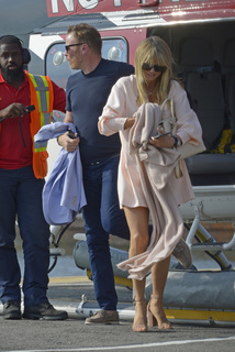 Christie Brinkley feet photo thumbnail