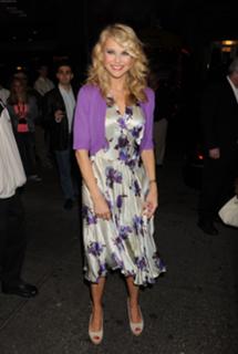 Christie Brinkley feet photo thumbnail
