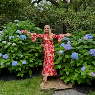 Christie Brinkley feet photo 2