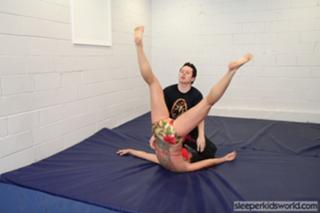 Christie Ricci feet photo 10