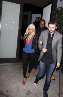 Christina Aguilera feet photo thumbnail