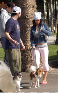 Christina Aguilera feet photo thumbnail