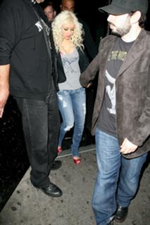 Christina Aguilera feet photo thumbnail