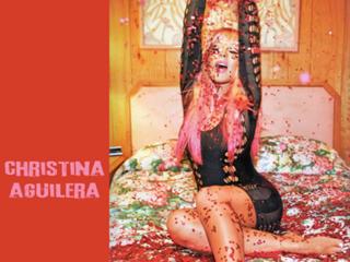 Christina Aguilera feet photo thumbnail