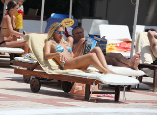 Christina Aloupi feet photo 2