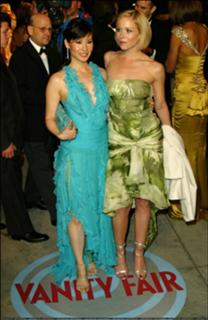 Christina Applegate feet photo thumbnail