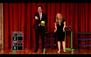 Christina Applegate feet photo thumbnail
