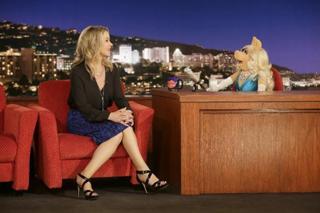 Christina Applegate feet photo thumbnail