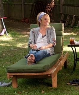 Christina Applegate feet photo thumbnail