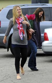 Christina Applegate feet photo thumbnail