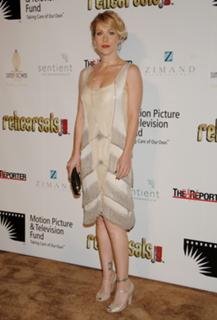 Christina Applegate feet photo thumbnail