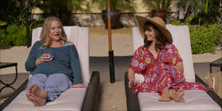 Christina Applegate feet photo thumbnail