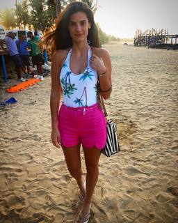 Christina Bompa feet photo thumbnail