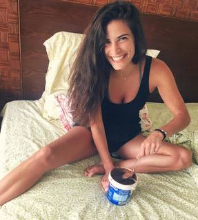Christina Bompa feet photo thumbnail