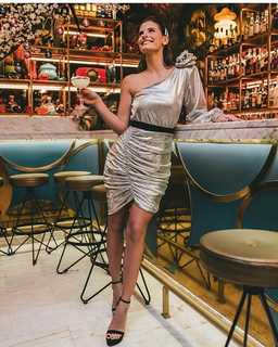 Christina Bompa feet photo thumbnail