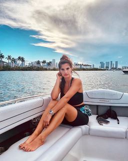 Christina Bompa feet photo thumbnail