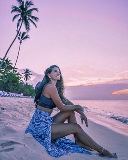 Christina Bompa feet photo thumbnail