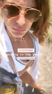 Christina Bompa feet photo thumbnail
