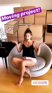 Christina Bompa feet photo thumbnail
