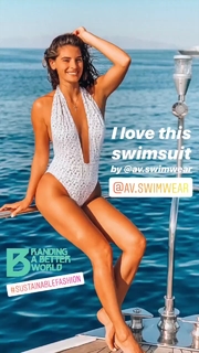 Christina Bompa feet photo thumbnail