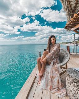 Christina Bompa feet photo thumbnail