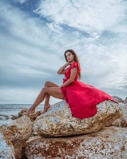 Christina Bompa feet photo thumbnail