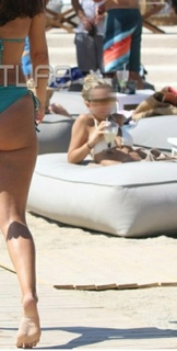 Christina Bompa feet photo thumbnail
