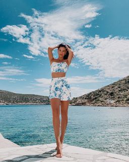Christina Bompa feet photo thumbnail