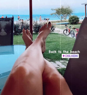 Christina Bompa feet photo thumbnail