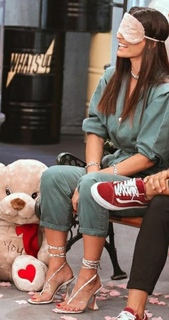 Christina Bompa feet photo thumbnail