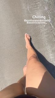Christina Bompa feet photo thumbnail