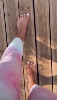 Christina Bompa feet photo thumbnail