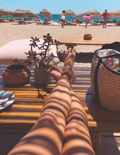 Christina Bompa feet photo thumbnail