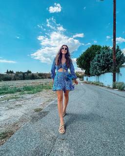 Christina Bompa feet photo thumbnail