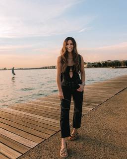 Christina Bompa feet photo thumbnail