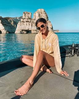 Christina Bompa feet photo thumbnail