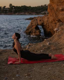 Christina Bompa feet photo thumbnail