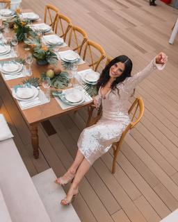 Christina Bompa feet photo thumbnail