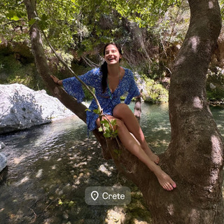Christina Bompa feet photo thumbnail