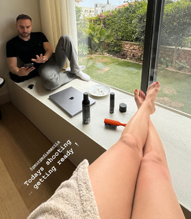 Christina Bompa feet photo thumbnail